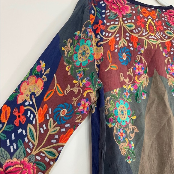 JOHNNY WAS Ludios Tie Front Tunic Top - Picture 3 of 6